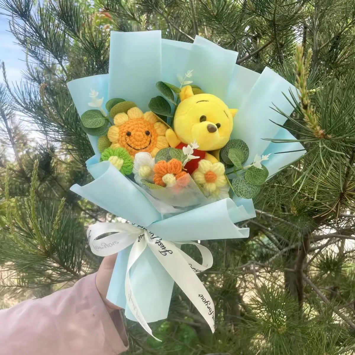 Cartoon Winnie the Pooh Plush Doll Toy Handmade Flower Bouquet Wedding Valentine's Day Christmas Graduation Gifts